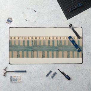 Desk Mat Beige & Green Fence