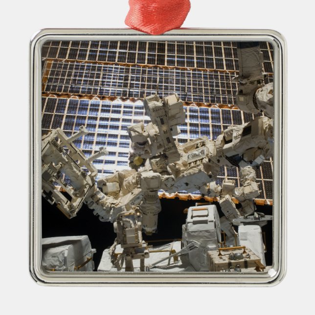 Dextre Metal Ornament (Front)