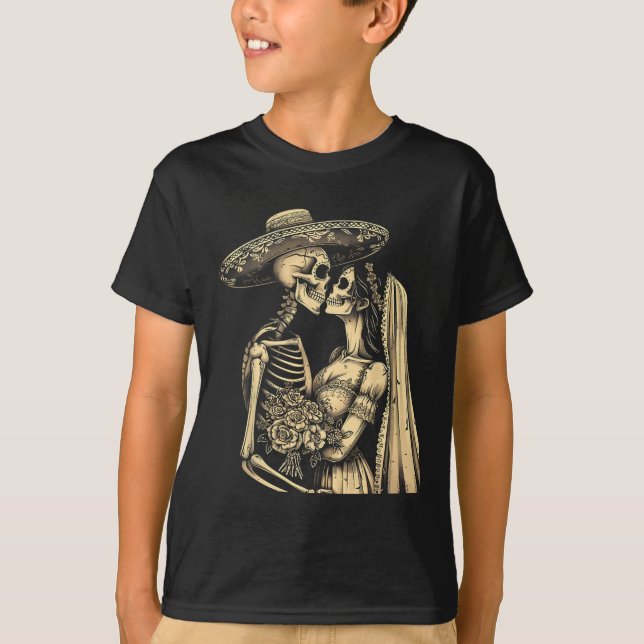 Dia De Muertos Sugar Skull Couple Skeleton Bride W T-Shirt (Front)