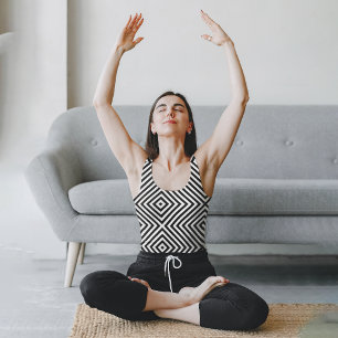 Diagonal Crossing Pattern Tank Top