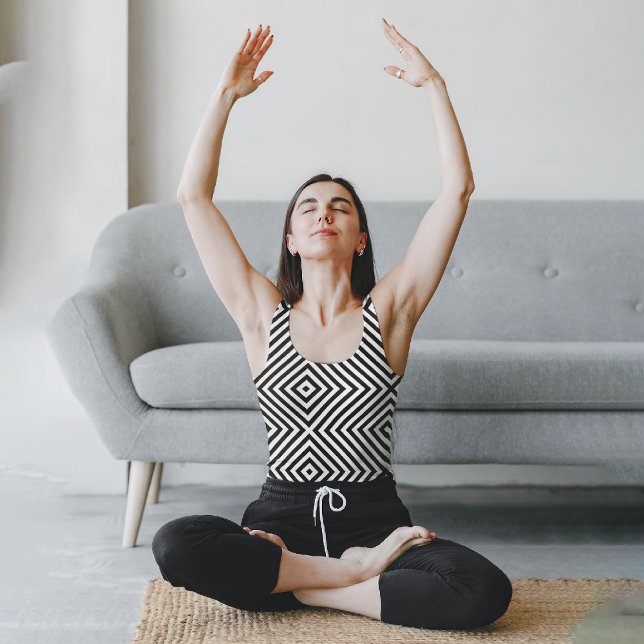 Diagonal Crossing Pattern Tank Top (Creator Uploaded)