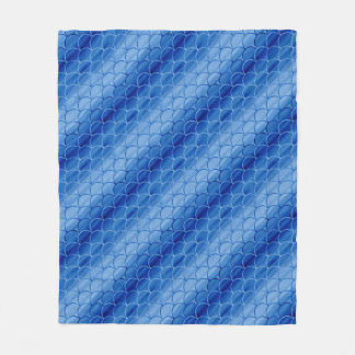 Diagonal Light and Dark Blue Fan Shapes Fleece Blanket