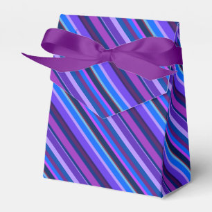 Diagonal stripes in blue and purple favor boxes