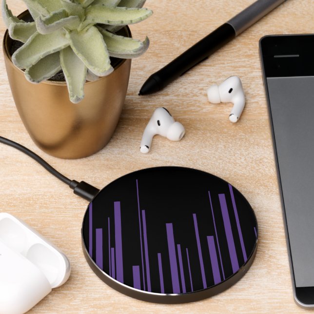 Diagonals in Purple and Black Wireless Charger (Desk 2)