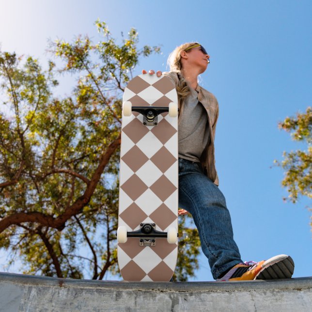 Diamond Pattern in White and Mocha Mousse Skateboard (Outdoor 1)