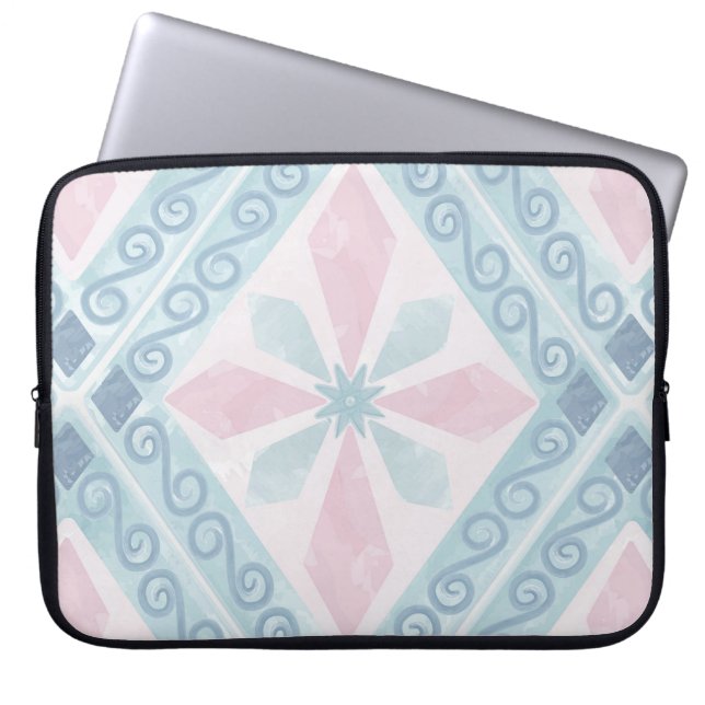 diamond shaped blue pattern laptop sleeve (Front)