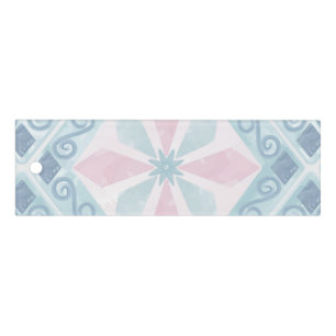diamond shaped blue pattern ruler