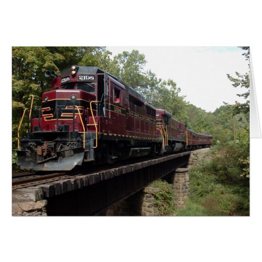 Diesel 2198 on Trestle (Front Horizontal)