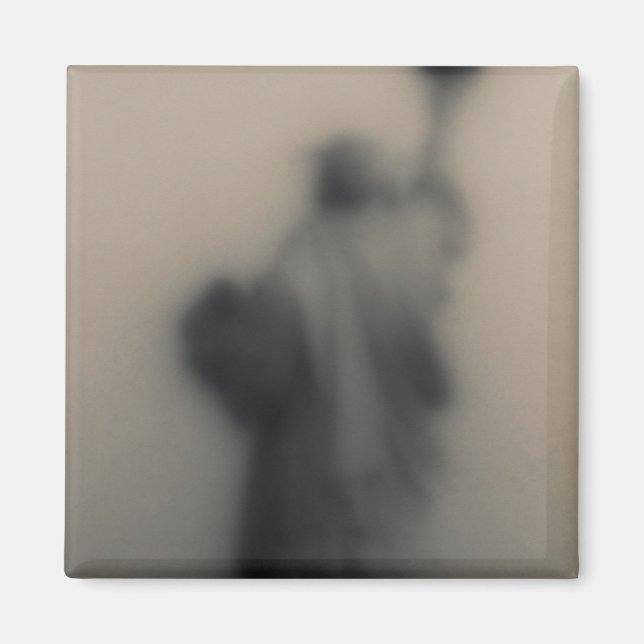 Diffused image of the Statue of Liberty Magnet (Front)