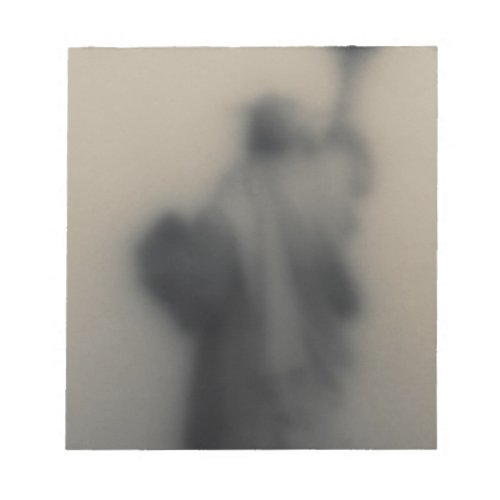 Diffused image of the Statue of Liberty Notepad