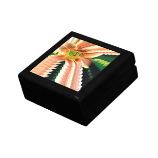 Diminishing Daylily Gift Box