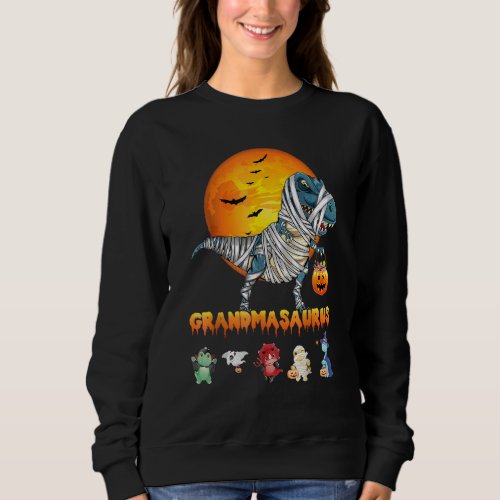 Dinosaur Grandma Saurus Halloween With Grandkids M Sweatshirt