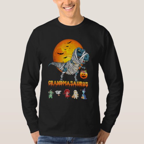 Dinosaur Grandma Saurus Halloween With Grandkids M T_Shirt