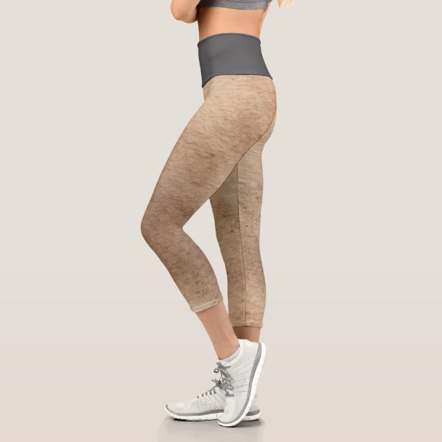 Dirty  capri leggings (Left)