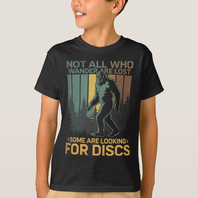 Disc Golf Sasquatch Bigfoot Disc Golfer Funny Disc T-Shirt (Front)