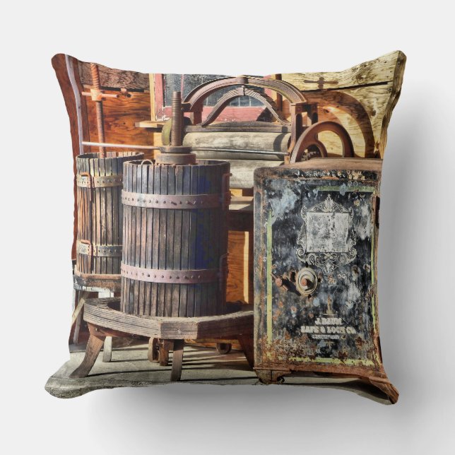 Discovering the Beauty of Western Throw Pillows (Front)