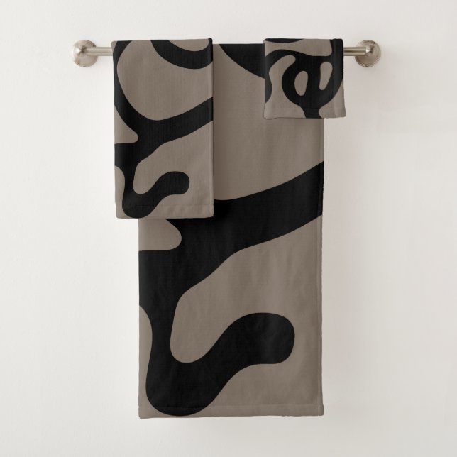 Distant Signals: Abstract Black & Gray Bath Towel Set (Insitu)