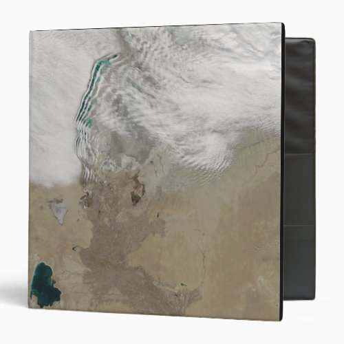 Distinctive lines of clouds 3 ring binder