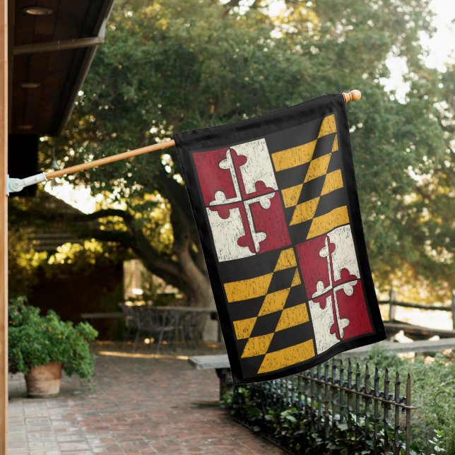 Distress Maryland State Garden Yard House  House Flag (In SItu)