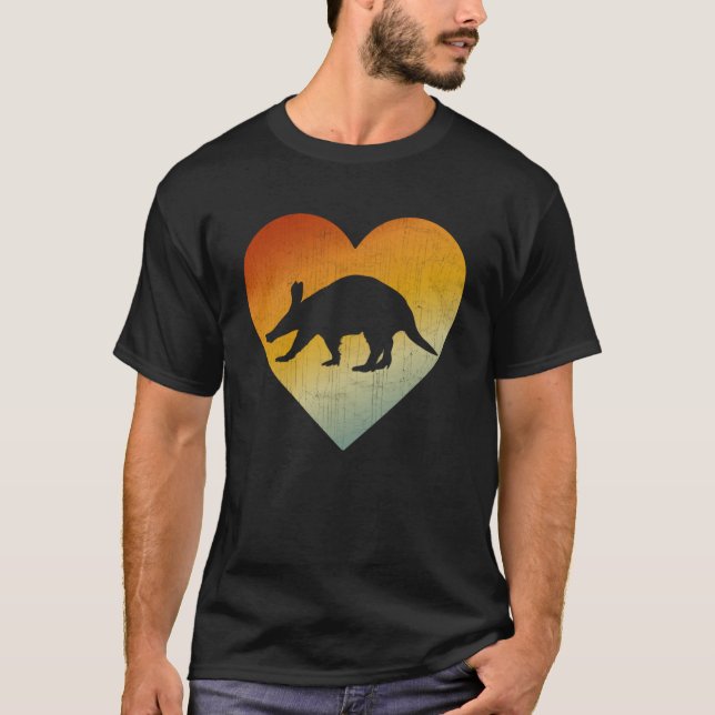 Distressed Heart Retro Style Men Women Aardvark T-Shirt (Front)