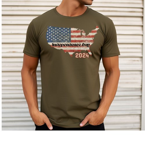 Distressed Independence Day USA Outline Map T_Shirt