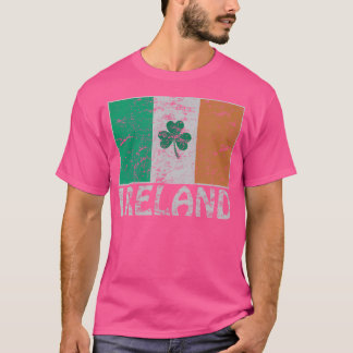 Distressed Ireland Flag Shamrock Cool Irish Flags T-Shirt