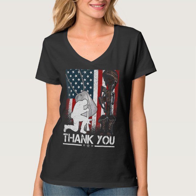 Distressed Memorial Day  Flag Military Boots Dog T T-Shirt (Front)