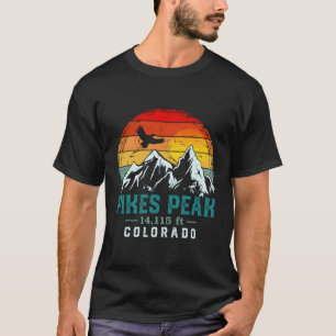 Distressed Pikes Peak Mountain Colorado Hiking Tra T-Shirt