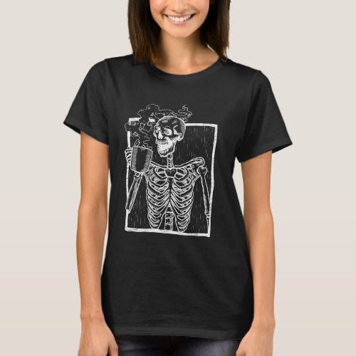 Distressed Skeleton Vintage Smiling Skull drinking T_Shirt