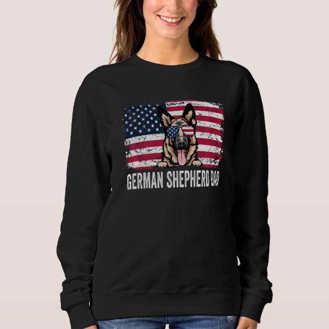 Distressed Usa Flag German Shepherd Dad Fathers Da Sweatshirt (Front)