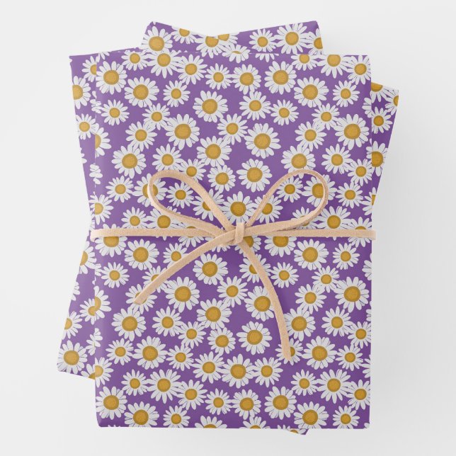 Ditsy daisy flowers wrapping paper sheets (In situ)