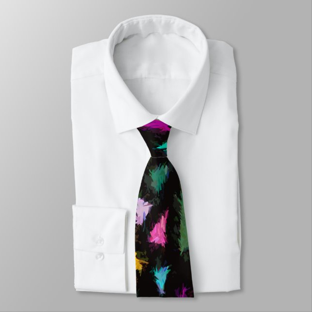 Ditzy Triangles Neck Tie (Tied)