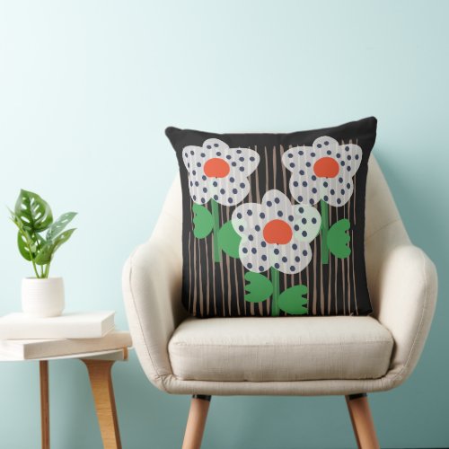 DIVAS OF GARDEN POPPIES THROW PILLOW