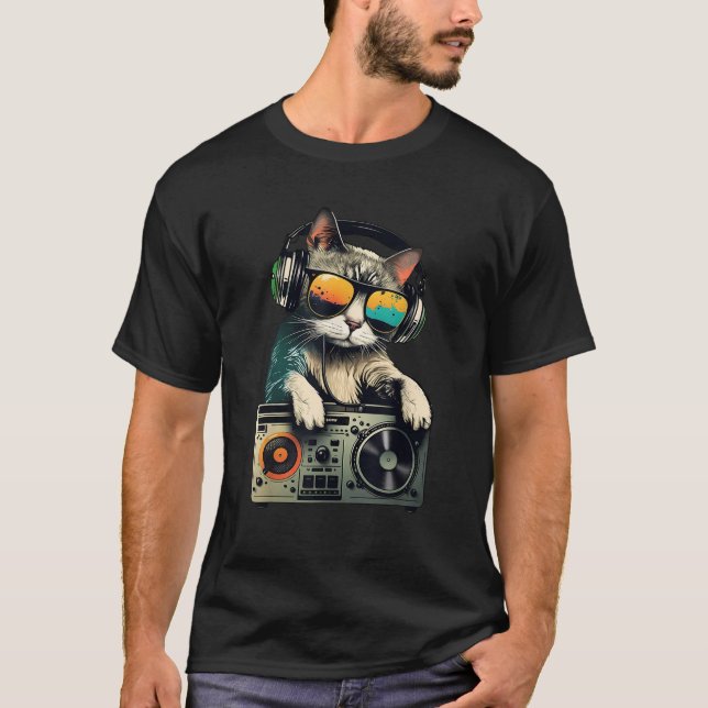 DJ Cat in Sunglasses Cat DJ Cat with Headphones bo T-Shirt (Front)