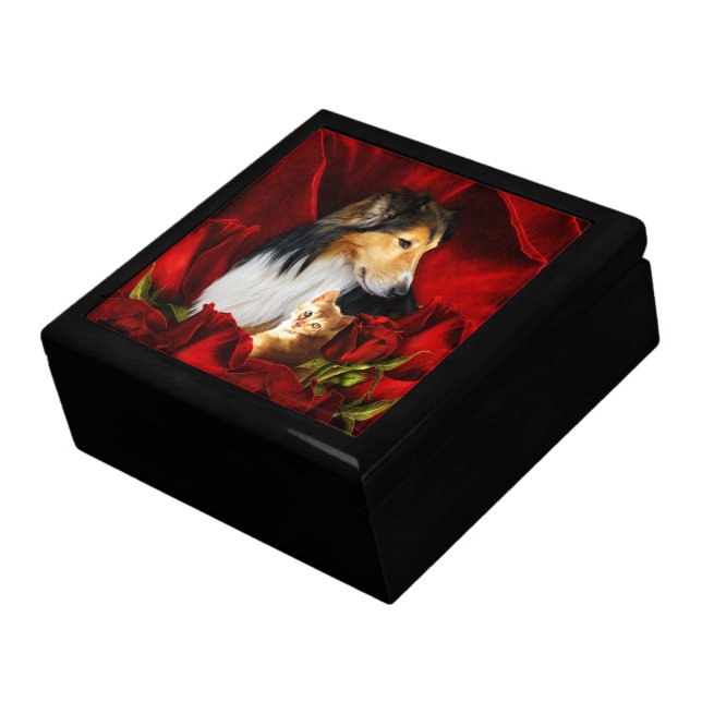 Dog and Kitten embedded in Red Roses Jewelry Box (Side)