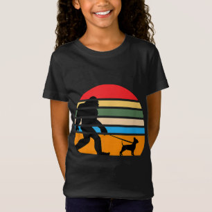 Dog Lover Bigfoot Retro Design Chihuahua Vintage T-Shirt