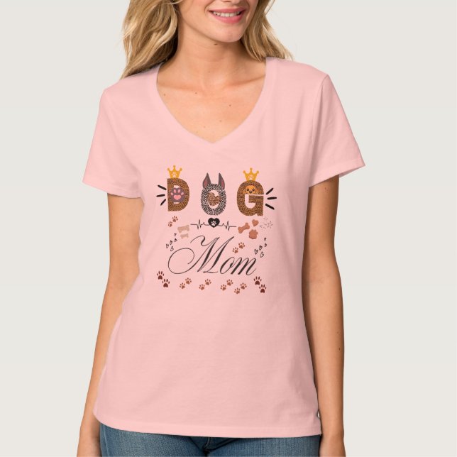 Dog Mom Leopard Print Paw Design/Leopard Dog Mom T-Shirt (Front)