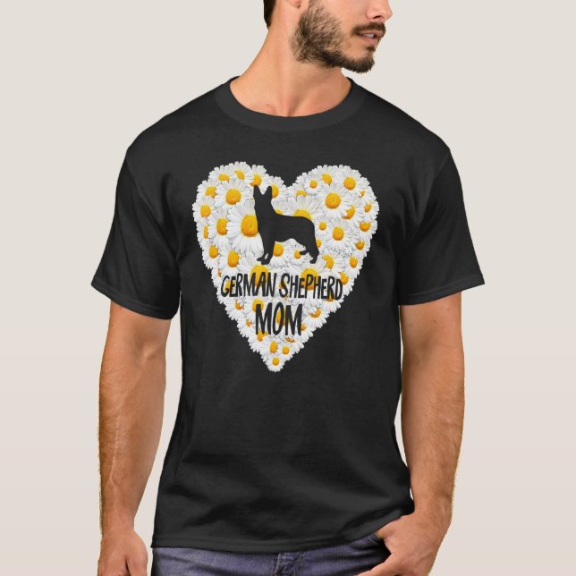 Dog Mom On Love Heart White Daisy Flowers German S T-Shirt (Front)
