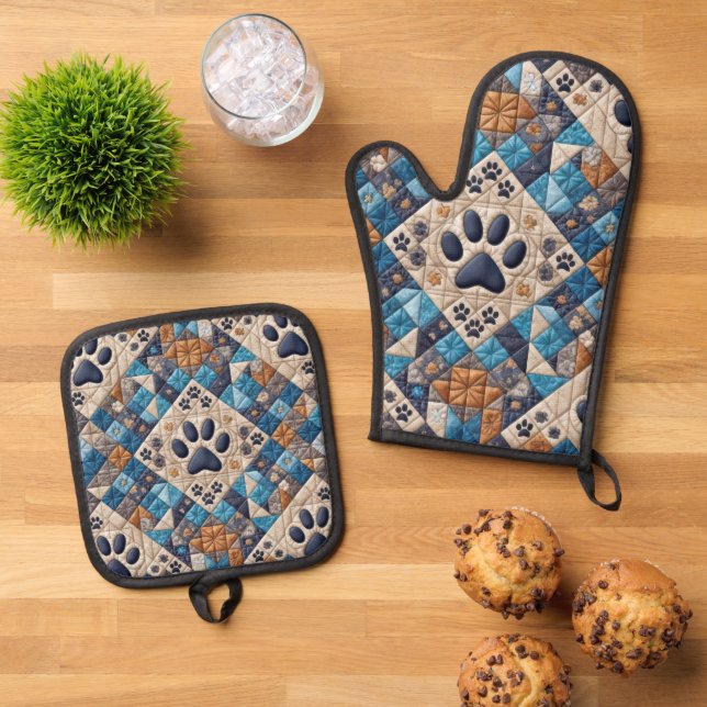 Dog Pawprint Quilt Design Note Card Oven Mitt & Pot Holder Set (Top Down)