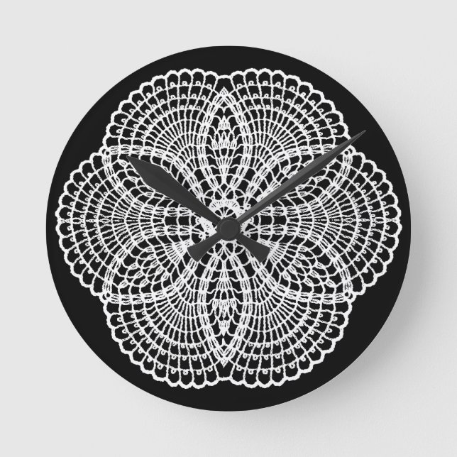 Doily Art Round Clock (Front)