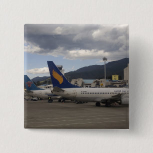 Domestic Chinese jet airliners lined up at Button