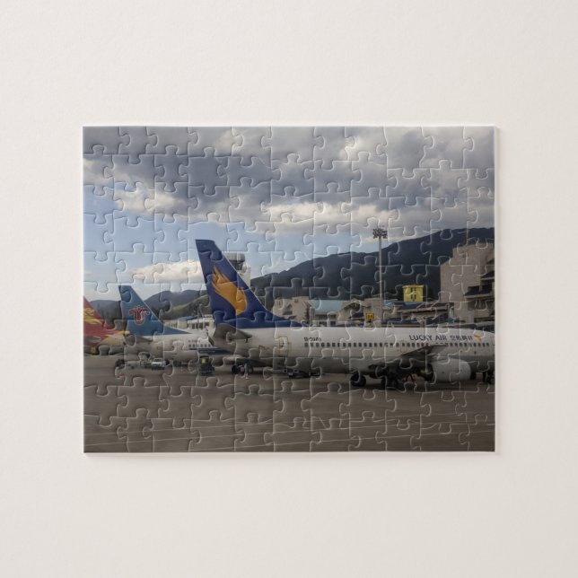Domestic Chinese jet airliners lined up at Jigsaw Puzzle (Horizontal)