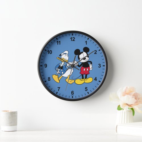 Donald Duck  Mickey Fist Bump Clock