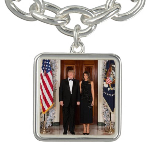 Donald  Melania Trumps Christmas White House Bracelet