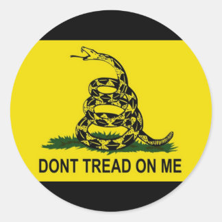 DONT TREAD ON ME CLASSIC ROUND STICKER