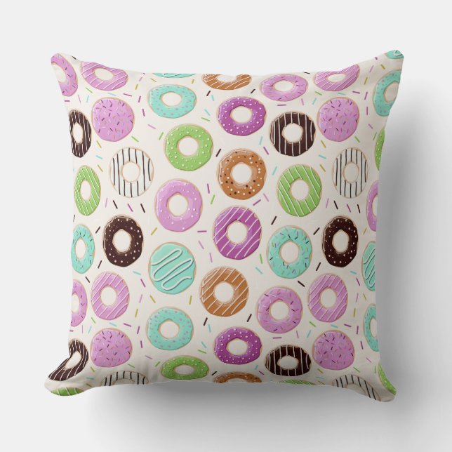 Donut Pattern throw pillows (Front)