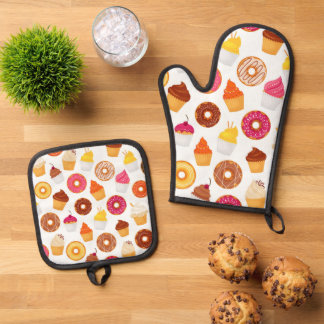 Donuts & Cupcakes Oven Mitt & Pot Holder Set