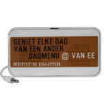 Geniet elke dag van een ander         dagmenu  Doodle Speakers