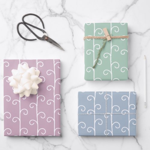 Doodle vine om 3 different colors wrapping paper sheets