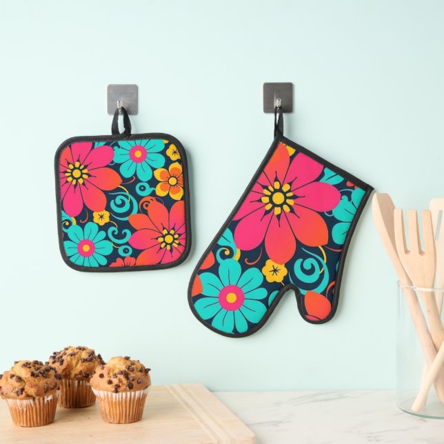 Dopamine Decor– Bright Funky Flowers-Retro Oven Mitt & Pot Holder Set (Insitu(Hanging))